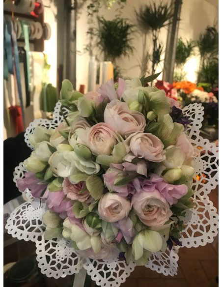 bouquet hellebore