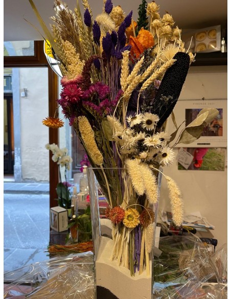 composizione di fiori secchi